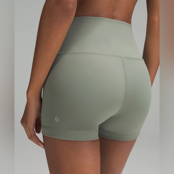 Lululemon Wunder Train High-Rise Short 4” - Grey Eucalyptus, Size 12 - Picture 9 of 9
